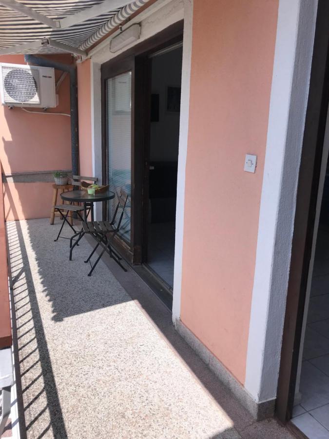 Apartmani Vilma Pakostane Bagian luar foto
