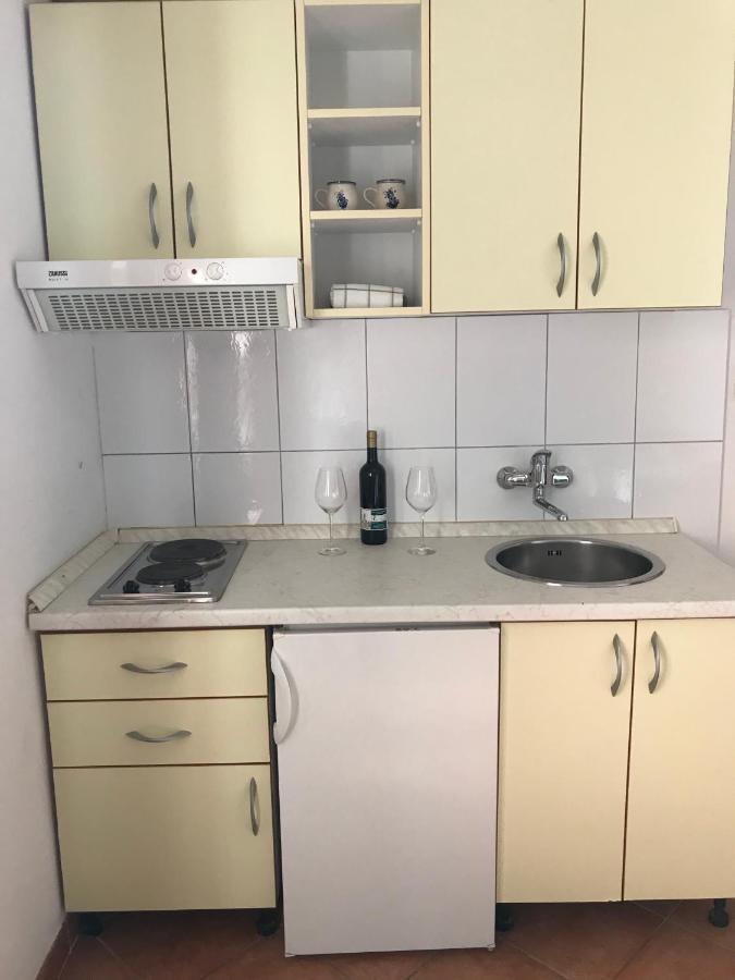 Apartmani Vilma Pakostane Bagian luar foto