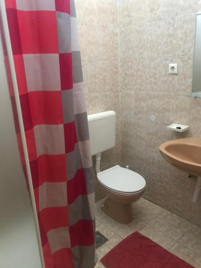 Apartmani Vilma Pakostane Bagian luar foto